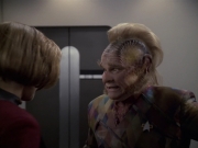 extant_StarTrek_VOY_6x06-Riddles_01921.jpg