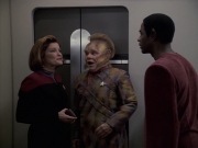 extant_StarTrek_VOY_6x06-Riddles_01925.jpg