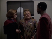 extant_StarTrek_VOY_6x06-Riddles_01933.jpg