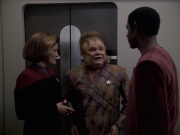extant_StarTrek_VOY_6x06-Riddles_01934.jpg