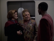 extant_StarTrek_VOY_6x06-Riddles_01935.jpg