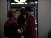 extant_StarTrek_VOY_6x06-Riddles_01948.jpg