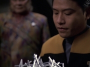 extant_StarTrek_VOY_6x06-Riddles_01960.jpg