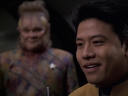 extant_StarTrek_VOY_6x06-Riddles_01976.jpg