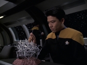extant_StarTrek_VOY_6x06-Riddles_01993.jpg