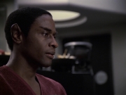 extant_StarTrek_VOY_6x06-Riddles_02014.jpg