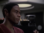 extant_StarTrek_VOY_6x06-Riddles_02015.jpg