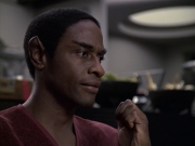extant_StarTrek_VOY_6x06-Riddles_02020.jpg