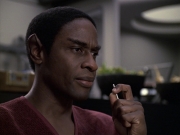 extant_StarTrek_VOY_6x06-Riddles_02025.jpg