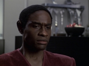 extant_StarTrek_VOY_6x06-Riddles_02038.jpg