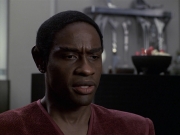 extant_StarTrek_VOY_6x06-Riddles_02041.jpg
