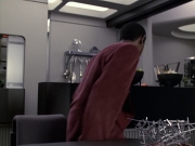 extant_StarTrek_VOY_6x06-Riddles_02064.jpg