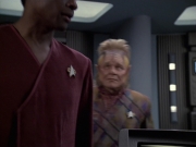 extant_StarTrek_VOY_6x06-Riddles_02084.jpg