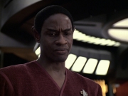 extant_StarTrek_VOY_6x06-Riddles_02129.jpg