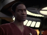 extant_StarTrek_VOY_6x06-Riddles_02131.jpg