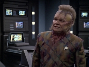 extant_StarTrek_VOY_6x06-Riddles_02150.jpg