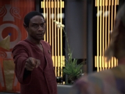 extant_StarTrek_VOY_6x06-Riddles_02160.jpg