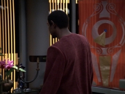 extant_StarTrek_VOY_6x06-Riddles_02171.jpg