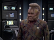 extant_StarTrek_VOY_6x06-Riddles_02172.jpg