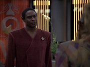 extant_StarTrek_VOY_6x06-Riddles_02181.jpg