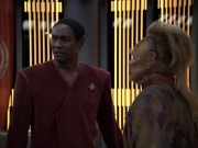 extant_StarTrek_VOY_6x06-Riddles_02188.jpg