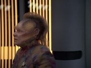 extant_StarTrek_VOY_6x06-Riddles_02196.jpg