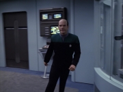 extant_StarTrek_VOY_6x06-Riddles_02210.jpg