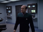 extant_StarTrek_VOY_6x06-Riddles_02211.jpg