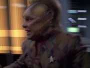 extant_StarTrek_VOY_6x06-Riddles_02215.jpg