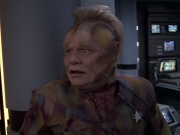 extant_StarTrek_VOY_6x06-Riddles_02234.jpg