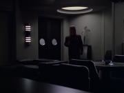 extant_StarTrek_VOY_6x06-Riddles_02255.jpg