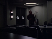 extant_StarTrek_VOY_6x06-Riddles_02257.jpg