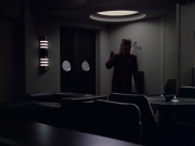 extant_StarTrek_VOY_6x06-Riddles_02262.jpg