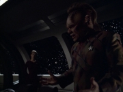 extant_StarTrek_VOY_6x06-Riddles_02384.jpg