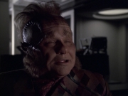 extant_StarTrek_VOY_6x06-Riddles_02425.jpg