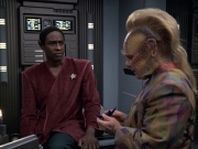 extant_StarTrek_VOY_6x06-Riddles_02503.jpg