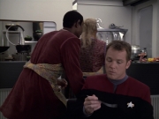 extant_StarTrek_VOY_6x06-Riddles_02719.jpg