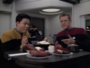 extant_StarTrek_VOY_6x06-Riddles_02731.jpg