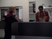 extant_StarTrek_VOY_6x06-Riddles_02787.jpg