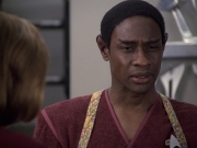extant_StarTrek_VOY_6x06-Riddles_02814.jpg