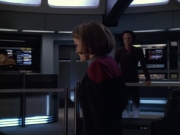 extant_StarTrek_VOY_6x06-Riddles_03031.jpg