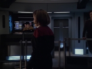 extant_StarTrek_VOY_6x06-Riddles_03033.jpg