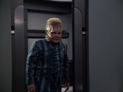 extant_StarTrek_VOY_6x06-Riddles_03129.jpg