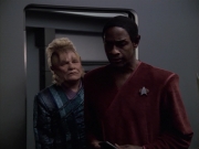 extant_StarTrek_VOY_6x06-Riddles_03184.jpg