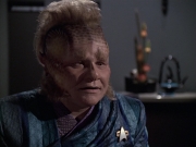 extant_StarTrek_VOY_6x06-Riddles_03341.jpg