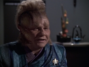 extant_StarTrek_VOY_6x06-Riddles_03344.jpg