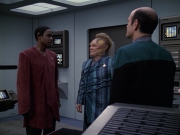 extant_StarTrek_VOY_6x06-Riddles_03407.jpg