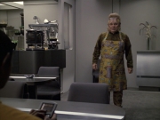 extant_StarTrek_VOY_6x06-Riddles_03513.jpg