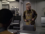 extant_StarTrek_VOY_6x06-Riddles_03524.jpg