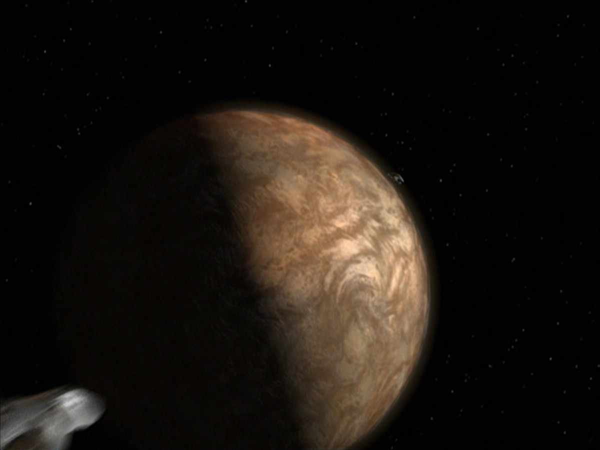 extant_StarTrek_VOY_6x07-DragonsTeeth_00509.jpg